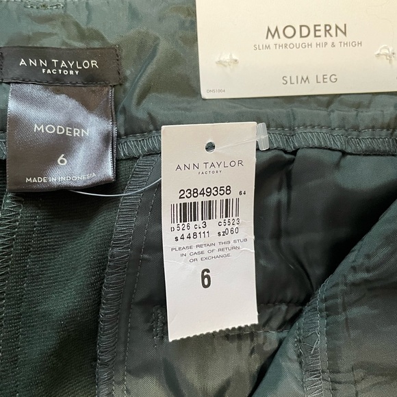 Ann Taylor NWT Dark Green Lace Dress Pants Womens size 6 classy high end slim - Picture 3 of 5